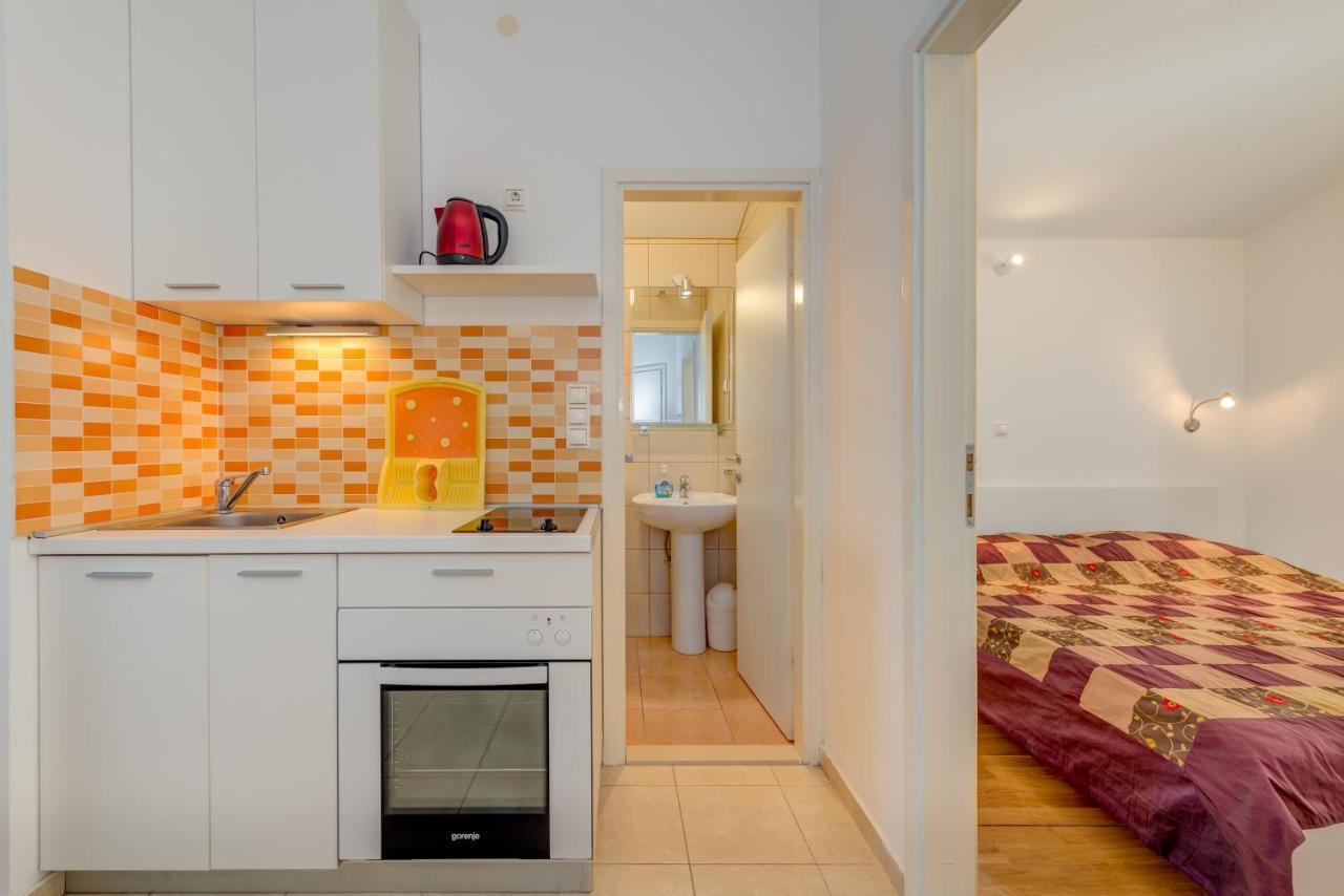 Pikolo Apartments Omis Tice Экстерьер фото