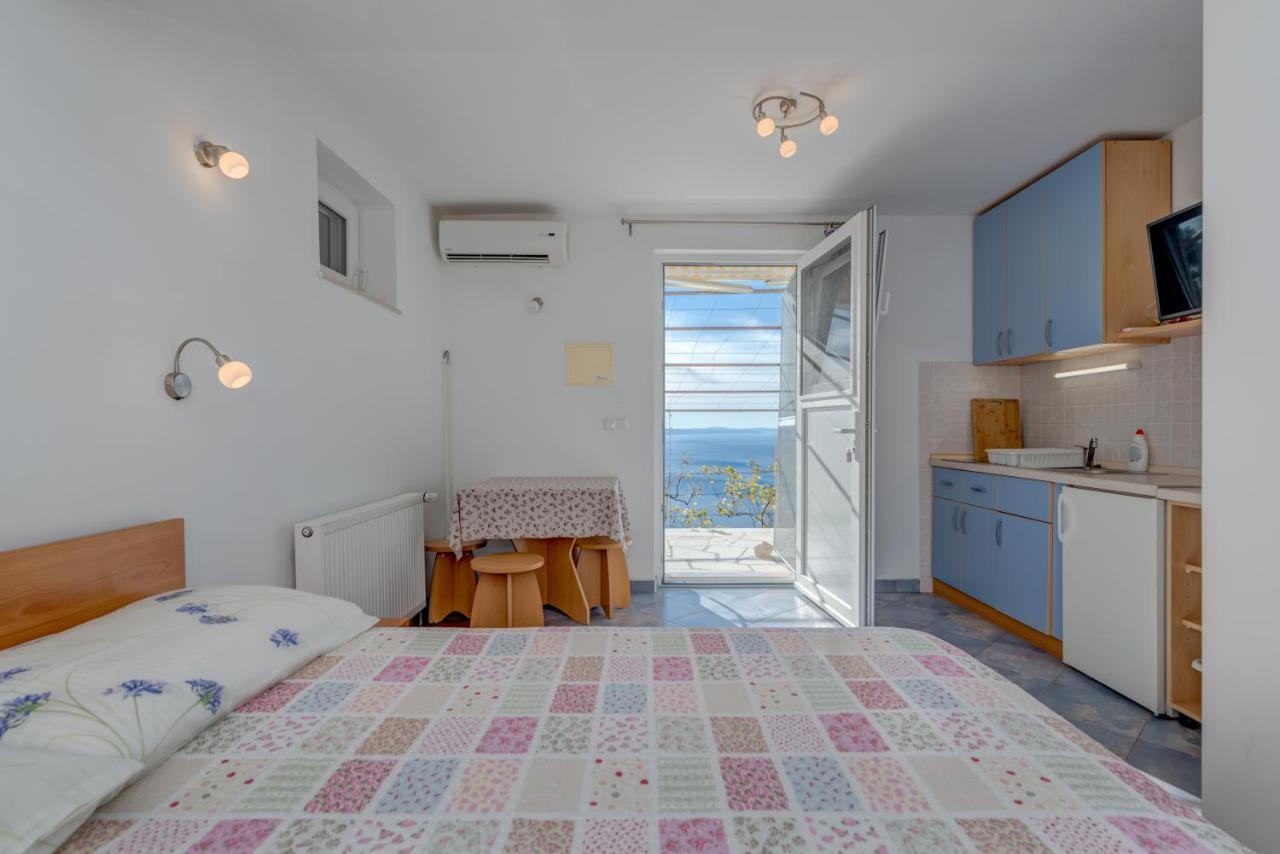 Pikolo Apartments Omis Tice Экстерьер фото