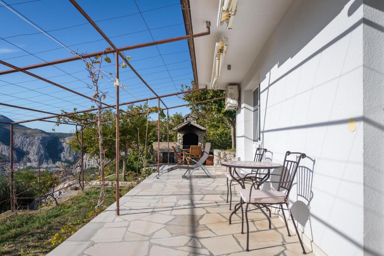 Pikolo Apartments Omis Tice Экстерьер фото