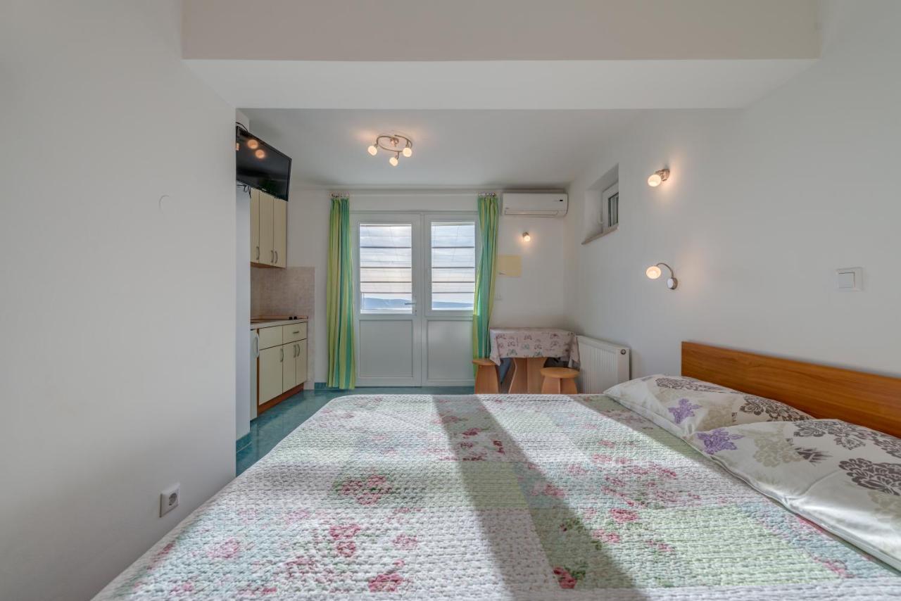Pikolo Apartments Omis Tice Экстерьер фото